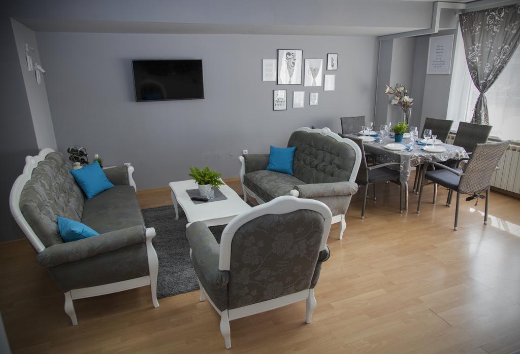 Master Apartman Sisak Eksteriør billede